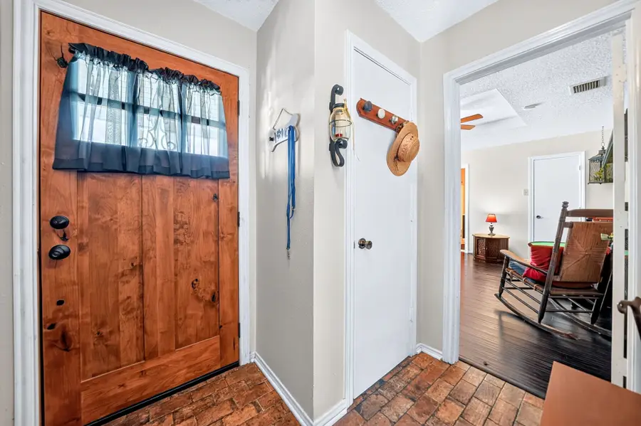 240 Dewey Court, Irving, TX 75060 - #3