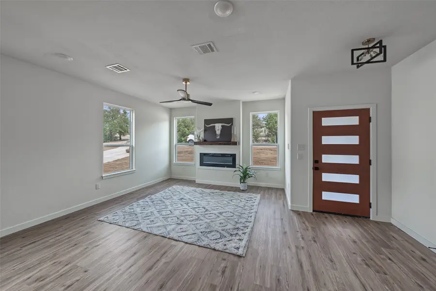 5822 Stonegate Circle, Granbury, TX 76048 - #3