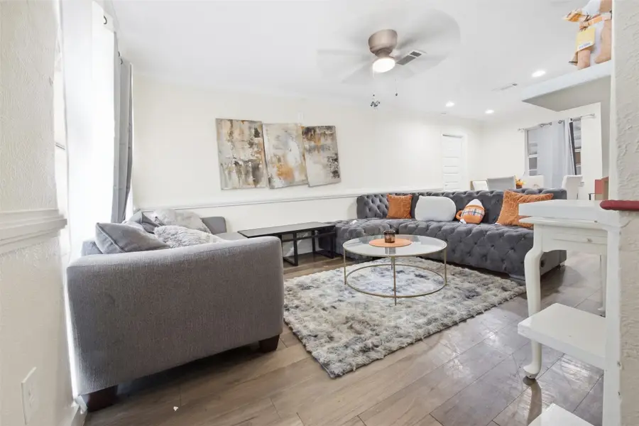 1801 Garden Oaks Drive, Irving, TX 75061 - #3