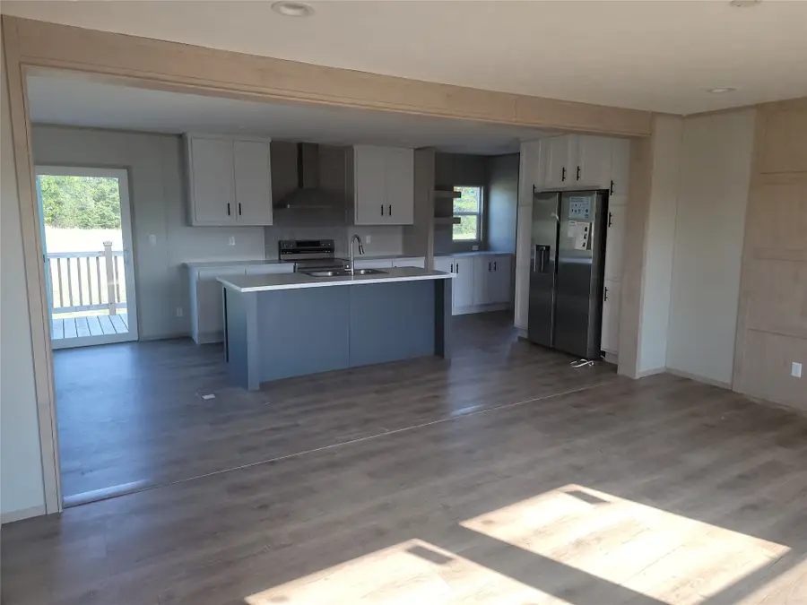 355 Largo Street, Bonham, TX 75418 - #2