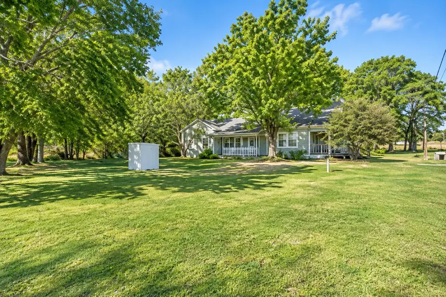 708 E Pine Street, Edgewood, TX 75117 - #3