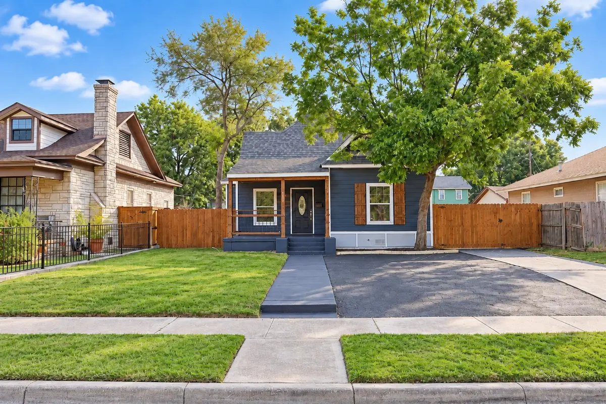 1417 Circle Park Boulevard, Fort Worth, TX 76164 - #1