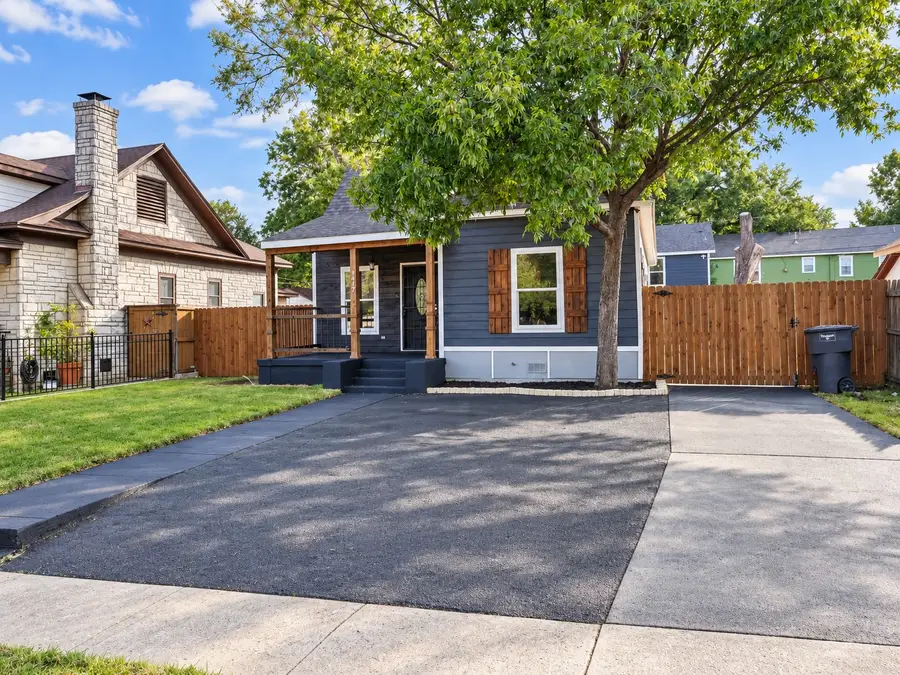 1417 Circle Park Boulevard, Fort Worth, TX 76164 - #2