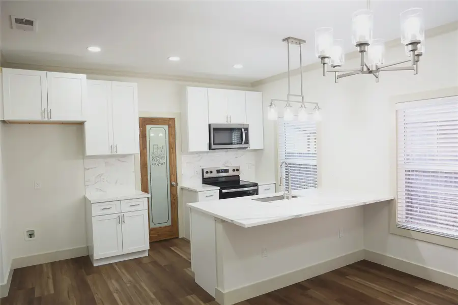 1417 Circle Park Boulevard, Fort Worth, TX 76164 - #3