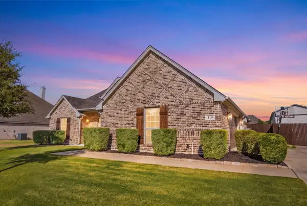 110 Oak View Drive, Godley, TX 76044
