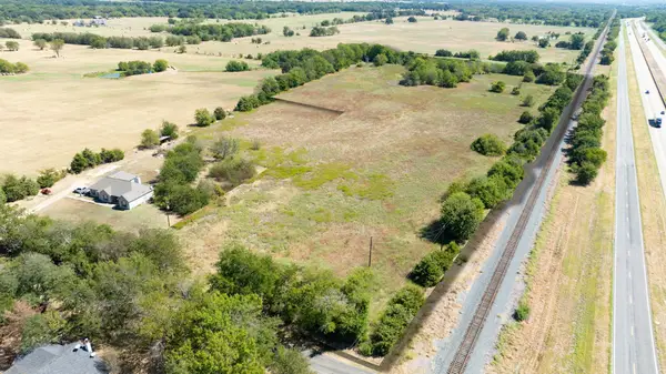 32 County Road 4719, Cumby, TX 75433