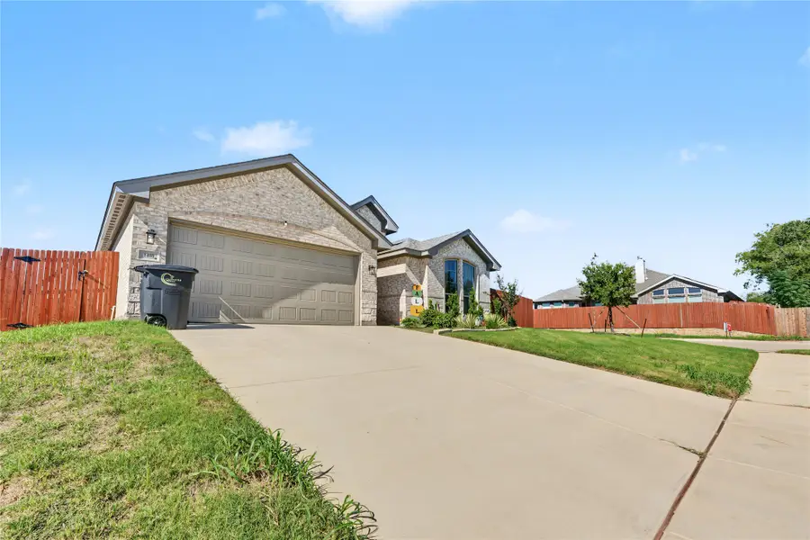 1400 Quail Creek Drive, Cleburne, TX 76033 - #3