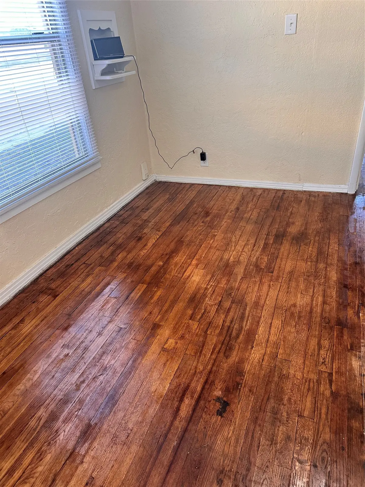 106 N Mill Street, Bowie, TX 76230 - #1