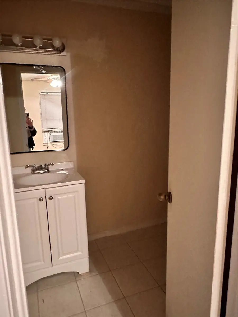 106 N Mill Street, Bowie, TX 76230 - #3