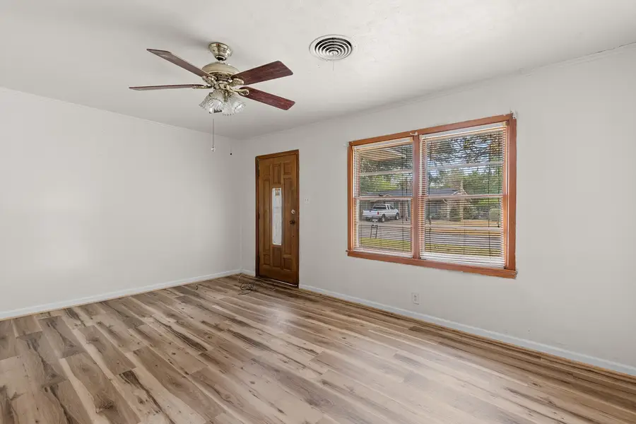 3300 Wynmore Drive, Waco, TX 76706 - #2