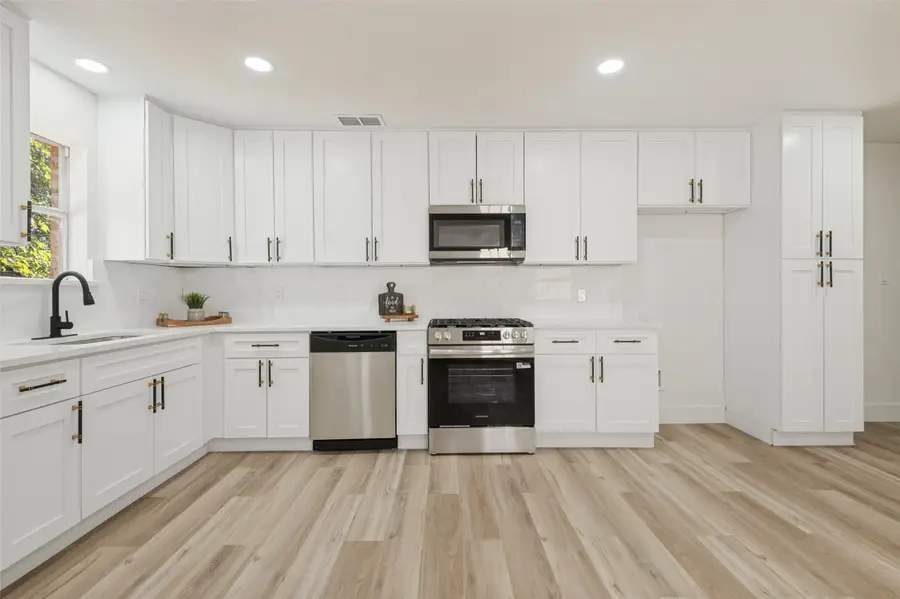 2212 Piedmont Street, Irving, TX 75061 - #2