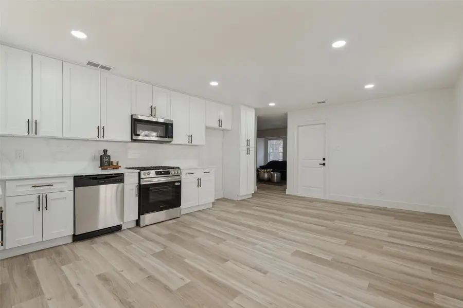 2212 Piedmont Street, Irving, TX 75061 - #3