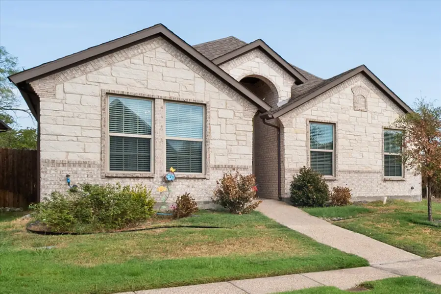 1700 Prestwick Lane, Ennis, TX 75119 - #2