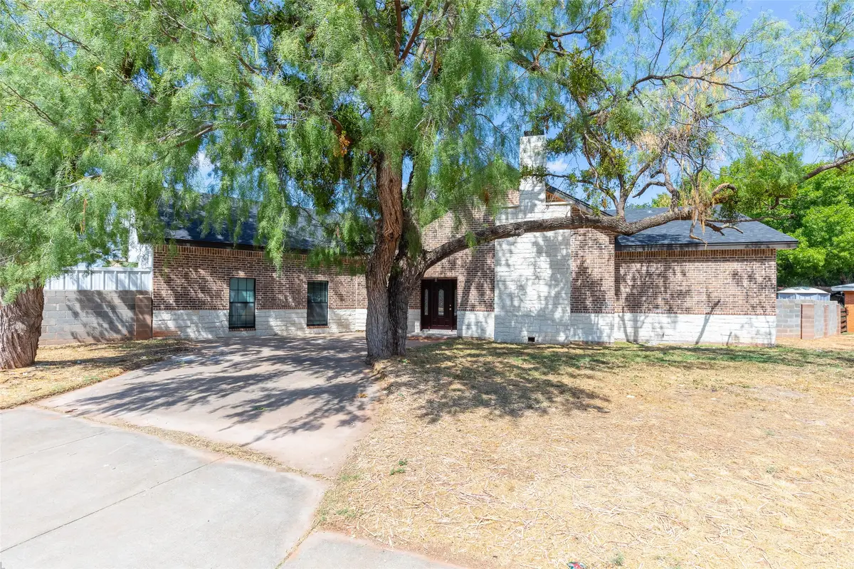 1394 S Pioneer Drive, Abilene, TX 79605 - #1