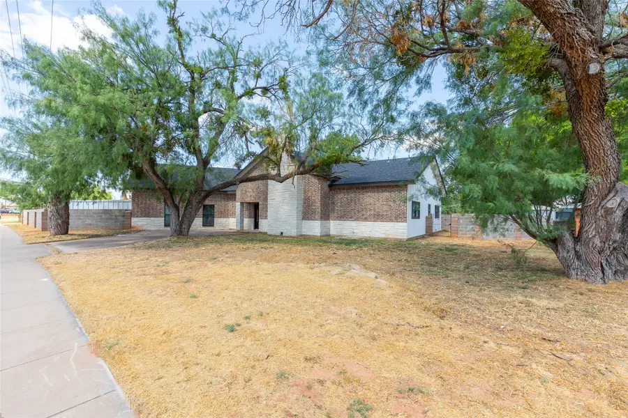 1394 S Pioneer Drive, Abilene, TX 79605 - #3