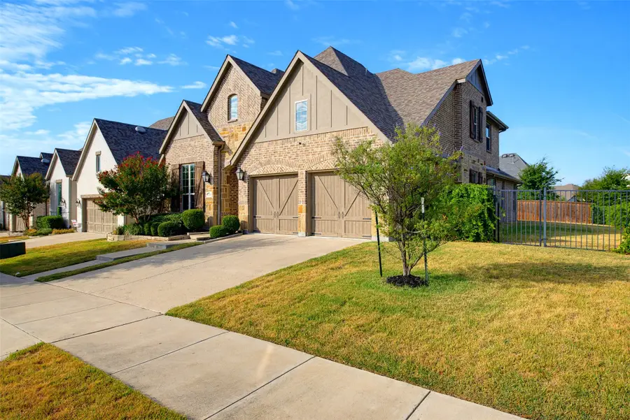 1920 Roundtree Circle E, Aledo, TX 76008 - #2