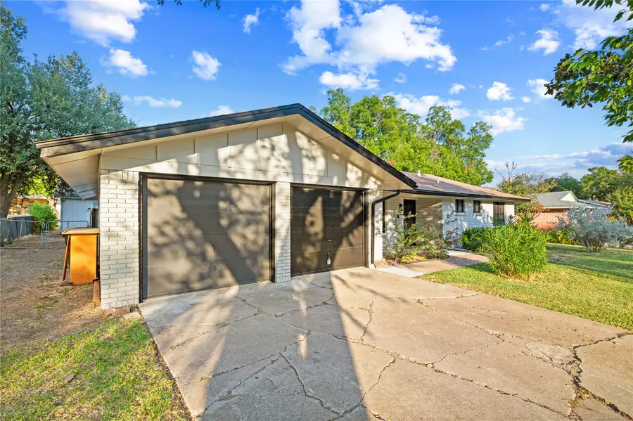 6920 Valhalla Road, Fort Worth, TX 76116 - #3