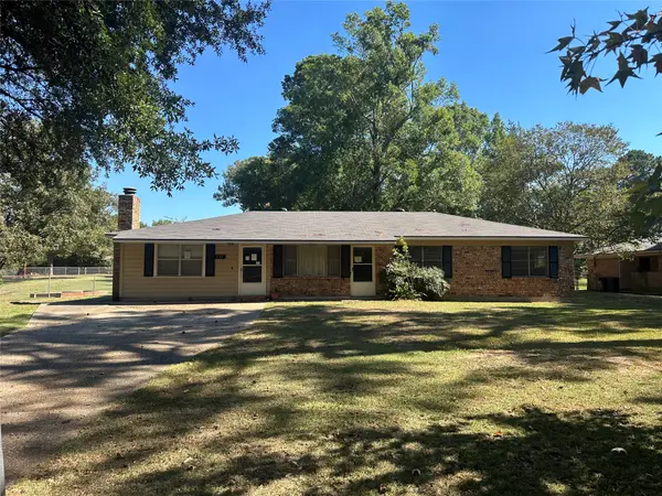 424 Irving Bluff Road, Shreveport, LA 71107
