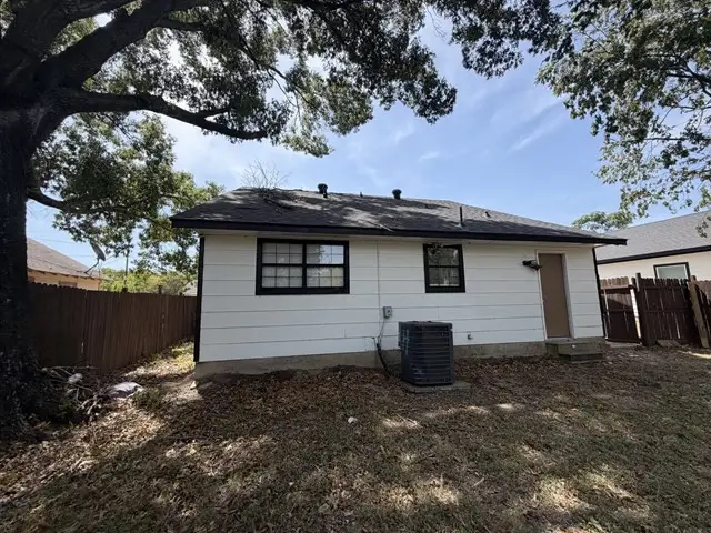 1312 E Collin Street, Corsicana, TX 75110 - #2