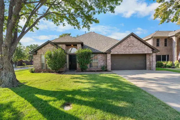 1718 Falcon Drive, Corinth, TX 76210