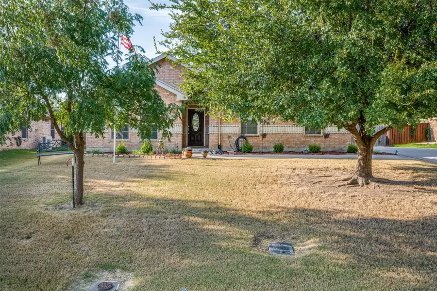 217 Southpeak Lane, Ponder, TX 76259 - #2
