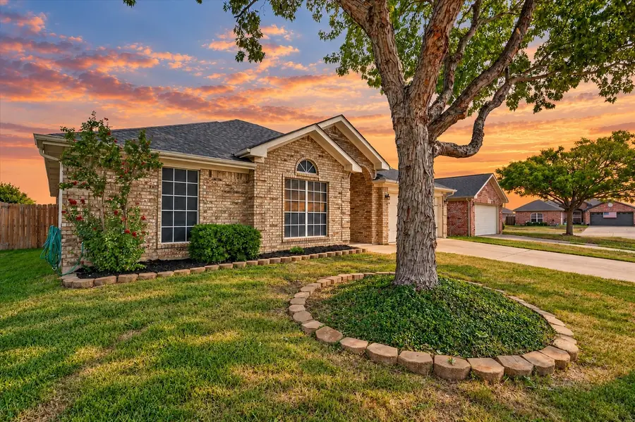 1004 Eden Street, Burleson, TX 76028 - #2