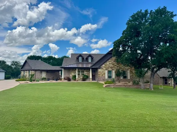 570 S Sugartree Drive, Lipan, TX 76462