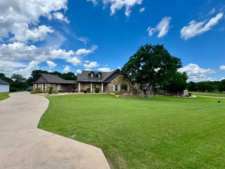 570 S Sugartree Drive, Lipan, TX 76462 - #2