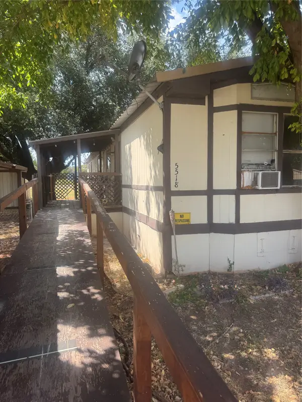 5518 Water View Drive, Granbury, TX 76048