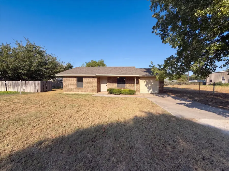 711 Vickie Drive, Azle, TX 76020 - #2