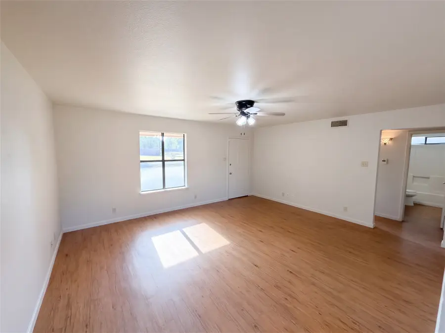 711 Vickie Drive, Azle, TX 76020 - #3
