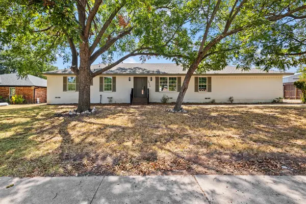 2914 Barnes Bridge Road, Dallas, TX 75228