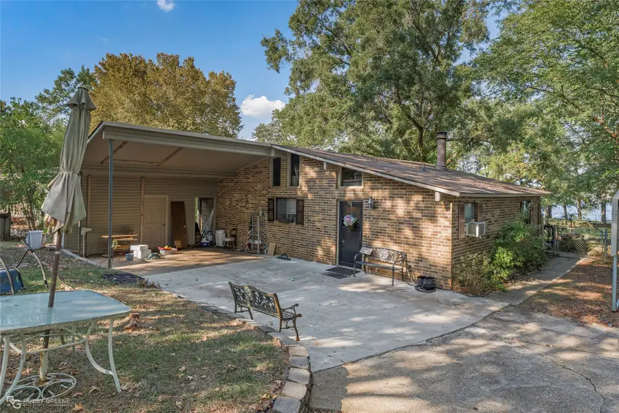 758 W Lakeshore Drive, Benton, LA 71006 - #3