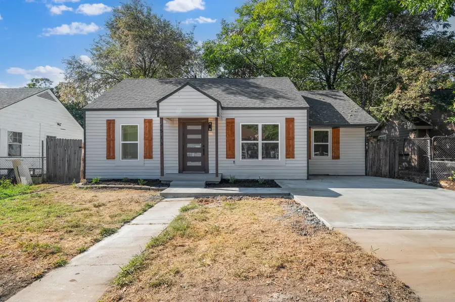 1513 Ash Street, Grand Prairie, TX 75050 - #2