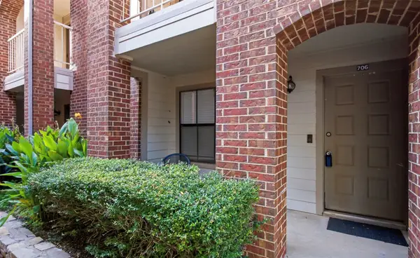 3261 Donnelly Circle #706, Fort Worth, TX 76107