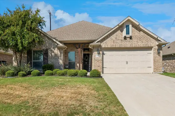 101 Loving Trail, Justin, TX 76247