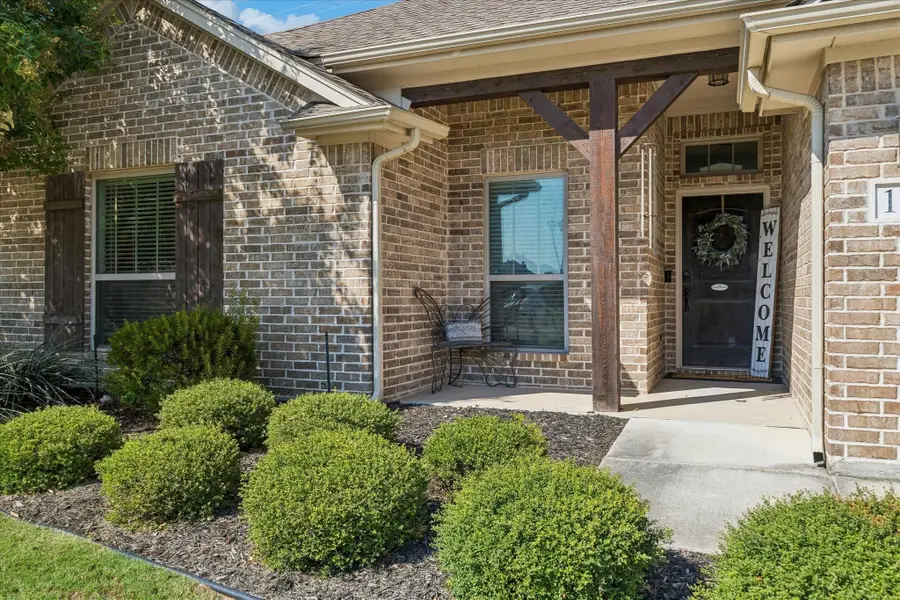 101 Loving Trail, Justin, TX 76247 - #2