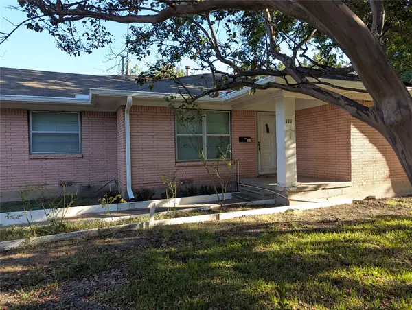 111 Murchison Street, Farmersville, TX 75442