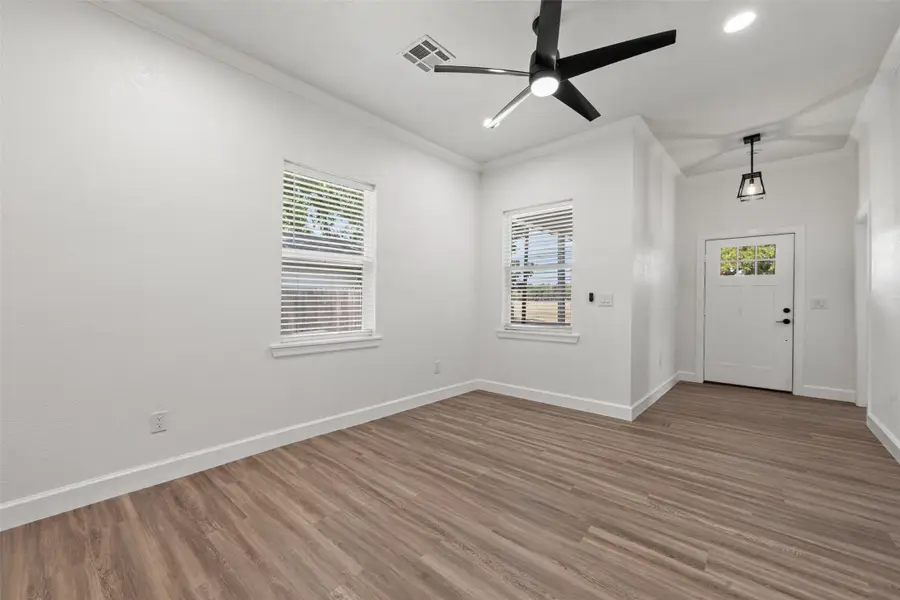 2415 S 9th Street, Waco, TX 76706 - #3