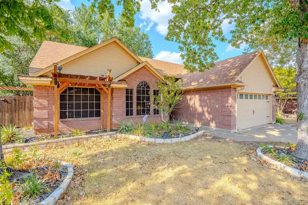 1522 Hayloft Lane, Granbury, TX 76048