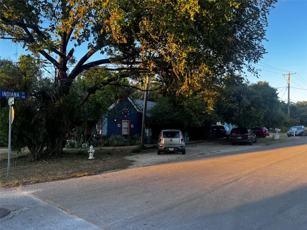 902 N 9th Street, Midlothian, TX 76065