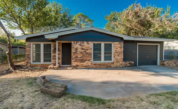 6216 Windermere Place, Fort Worth, TX 76112