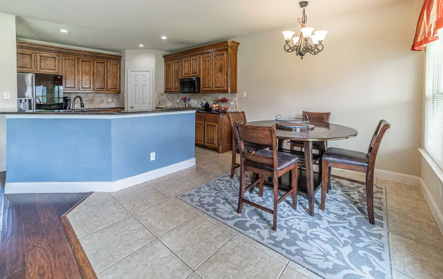 3039 Rosina, Grand Prairie, TX 75054 - #3