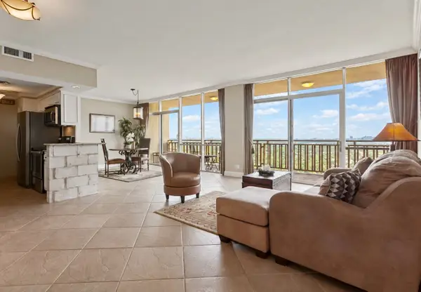 6211 W Northwest Highway #2702, Dallas, TX 75225