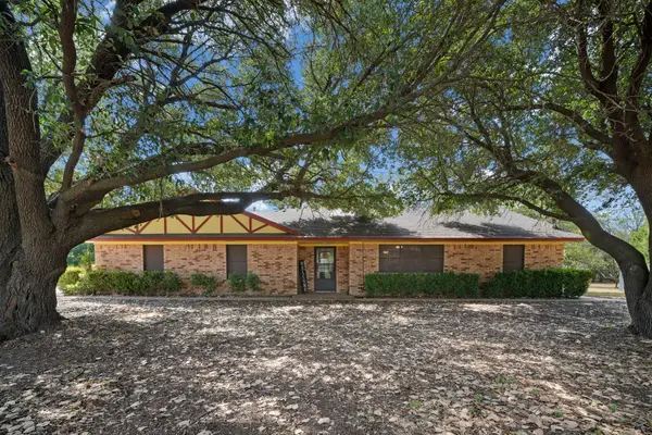 707 Ovilla Road #A, Waxahachie, TX 75167