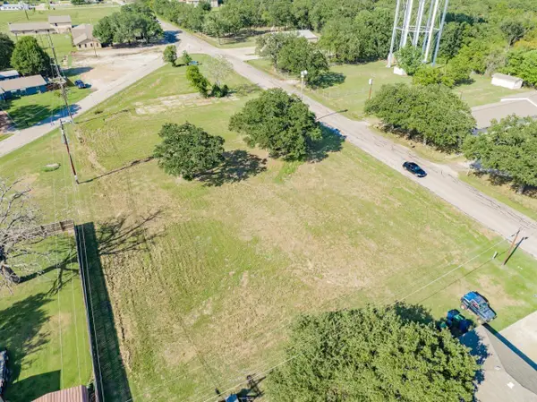 407 Legendary Lane, Gun Barrel City, TX 75156