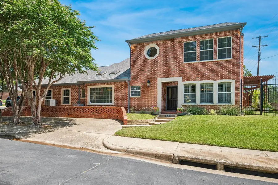 2702 Lawtherwood Court, Dallas, TX 75214 - #2