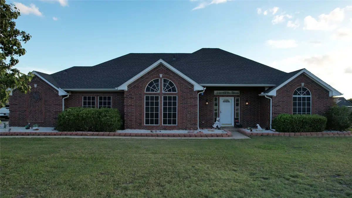 11990 Hill Country Circle, Ponder, TX 76259 - #1