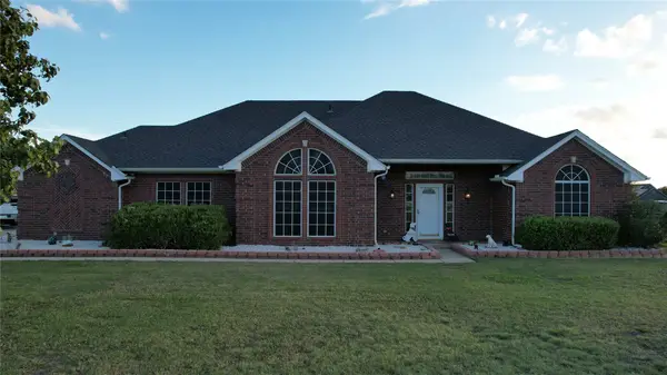 11990 Hill Country Circle, Ponder, TX 76259