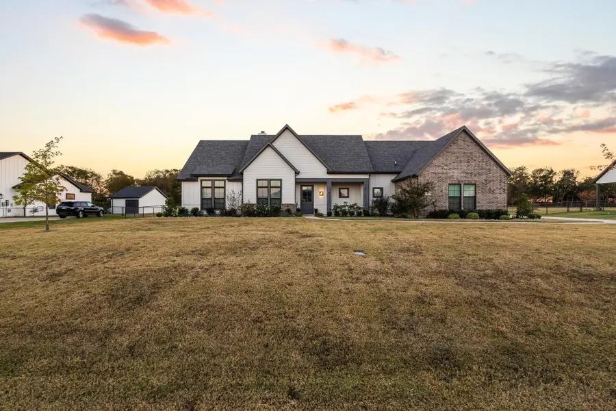 96 Stockton Drive, Van Alstyne, TX 75495 - #2